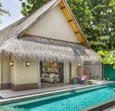 Maledivy-Joali-Maldives-Luxury-Resort-Muravandhoo-Island-Beachfront-Villa-pool-1