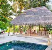 Maledivy-Joali-Maldives-Luxury-Resort-Muravandhoo-Island-Beachfront-Villa-pool-4