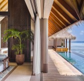 Maledivy-Joali-Maldives-Luxury-Resort-Muravandhoo-Island-Maldives-Water-Villa-Infinity-Pool-2