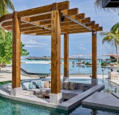 Maledivy-Joali-Maldives-Luxury-Resort-Muravandhoo-Mura-Bar-Water-lounge-1