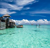 Maledivy-Gili-Lankanfushi-Luxury-Resort-Overwater-Villa-4