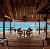 Maledivy-Gili-Lankanfushi-Luxury-Resort-Overwater-Villa-6