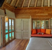 Maledivy-Gili-Lankanfushi-Luxury-Resort-The-Private-Reserve-Master-Suite-4