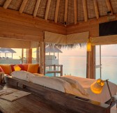Maledivy-Gili-Lankanfushi-Luxury-Resort-The-Private-Reserve-Master-Suite-6