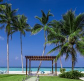 Maledivy-OneOnly-Reethi-Rah-Luxury-Resort-Grand-Beach-Villa-Beachfront-View-1