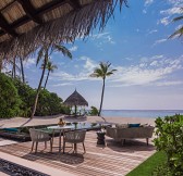 Maledivy-OneOnly-Reethi-Rah-Luxury-Resort-Grand-Beach-Villa-Beachfront-View-7