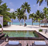 Maledivy-OneOnly-Reethi-Rah-Luxury-Resort-Grand-Beach-Villa-Beachfront-View-12