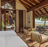 Maledivy-OneOnly-Reethi-Rah-Luxury-Resort-North-Two-Villa-Residence-with-Pool-Beachfront-Luxury-4