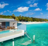 Maledivy-Amilla-Fushi-Sunset-Water-Villa-Overwater-Pool-5