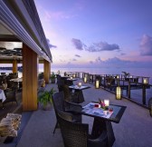 Maledivy - Dusit Thani Maldives_dining_benjarong