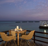 moofushi-maldives-2021-bs-manta-restaurant-08_hd