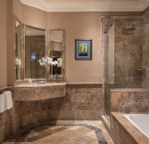 Anantara Villa Padierna Palace - JuniorSuiteView_Bathroom1