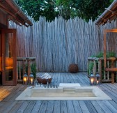 Thajsko_Soneva Kiri - Outdoor Bathroom