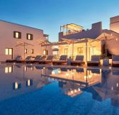 Recko-Naxos-18-Grapes-Hotel-2