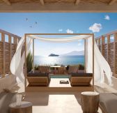 Recko-Naxos-Avgoustos-Suites-Naxos-1