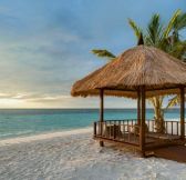 Maledivy-Banyan-Tree-Vabbinfaru-6