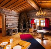 Finsko-Kakslauttanen-Arctic-resort-39