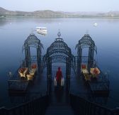 INDIE - Taj Lake Palace - Badi_Pal_Arrival_Jetty