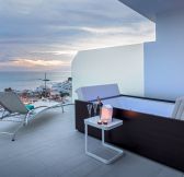 ROYAL HIDEAWAY CORALES SUITES 2