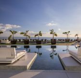 ROYAL HIDEAWAY CORALES SUITES