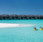 VAKKARU MALDIVES - kayaking-vakku-beach