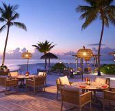 VAKKARU MALDIVES - beachside-seating