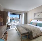 Deluxe-Family-bedroom-20214515