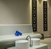 SPLIT - LE MERIDIEN LAW 56