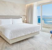 SPLIT - LE MERIDIEN LAW 17