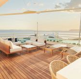 SPLIT - LE MERIDIEN LAW 15