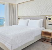 SPLIT - LE MERIDIEN LAW 10