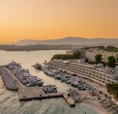 SPLIT - LE MERIDIEN LAW 5