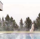 ITALIE - COMO Alpina Dolomites - Outdoor Pool Lifestyle