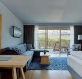 ITALIE - COMO Alpina Dolomites - MountainRoom_View