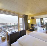 RAKOUSKO - HOLZHOTEL FORSTHOFALM 15