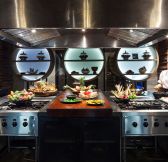 THE SLATE PHUKET - Moos-Kitchen