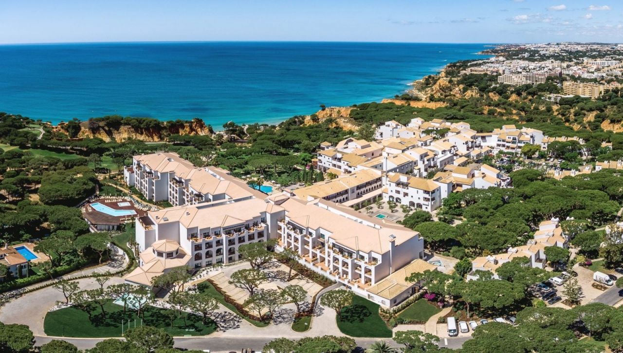 PINE CLIFFS RESORT ALGARVE *****