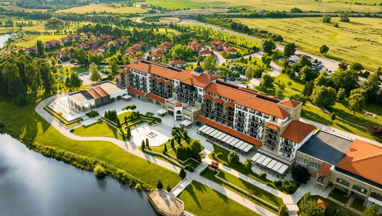 HYATT REGENCY PRAVETS RESORT ****