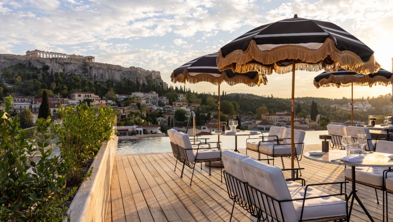 THE DOLLI AT ACROPOLIS *****