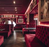 RAKOUSKO - hotel Sacher Wien - Cafe-Bel-Etage