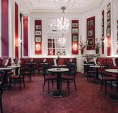 RAKOUSKO - hotel Sacher Wien - Cafe