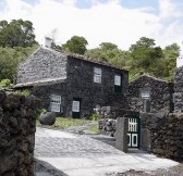 HOUSES IN PICO